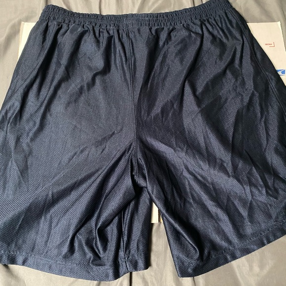 Navy blue Nike shorts - Picture 5 of 5